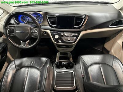 2018 Chrysler Pacifica Touring L Plus   - Photo 6 - Bethany, CT 06524