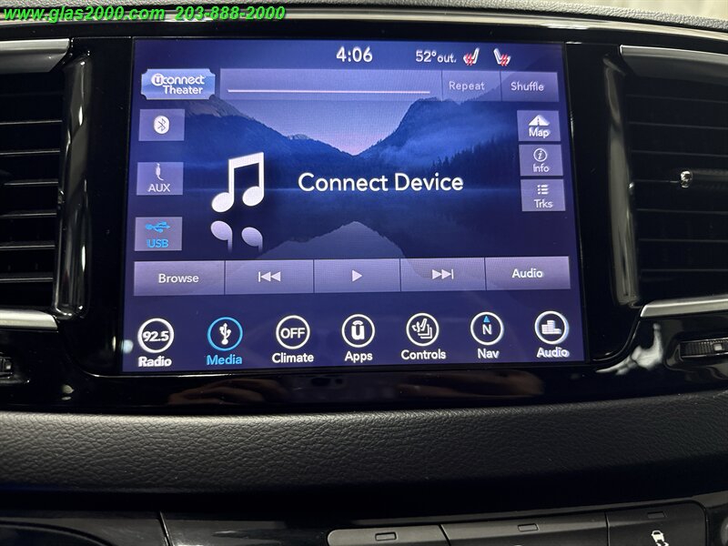 2018 Chrysler Pacifica Touring L Plus   - Photo 17 - Bethany, CT 06524