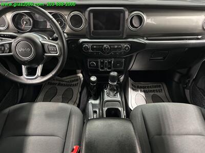 2019 Jeep Wrangler Unlimited Sahara   - Photo 6 - Bethany, CT 06524