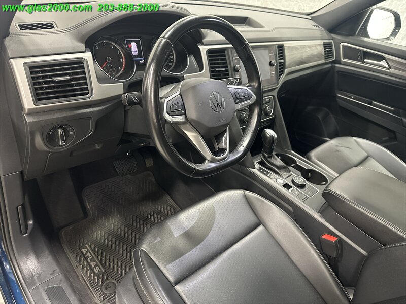 2020 Volkswagen Atlas SE 4Motion - Photo 3 - Bethany, CT 06524
