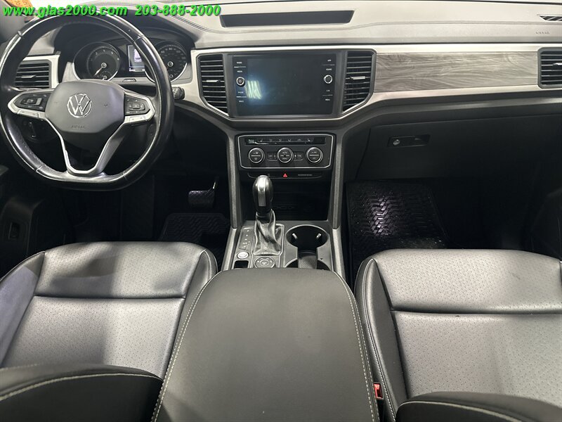 2020 Volkswagen Atlas SE 4Motion - Photo 6 - Bethany, CT 06524