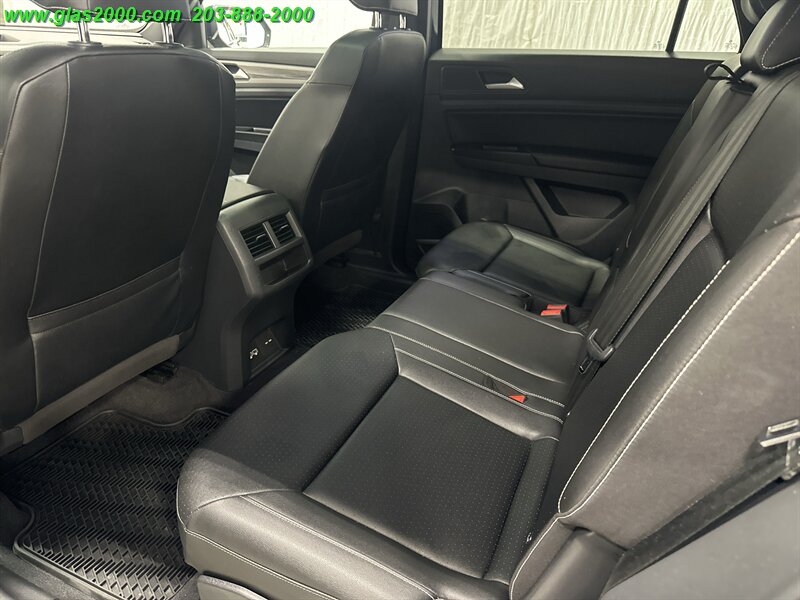 2020 Volkswagen Atlas SE 4Motion - Photo 9 - Bethany, CT 06524