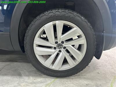 2020 Volkswagen Atlas SE 4Motion - Photo 16 - Bethany, CT 06524