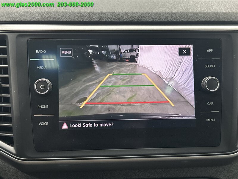 2020 Volkswagen Atlas SE 4Motion - Photo 11 - Bethany, CT 06524