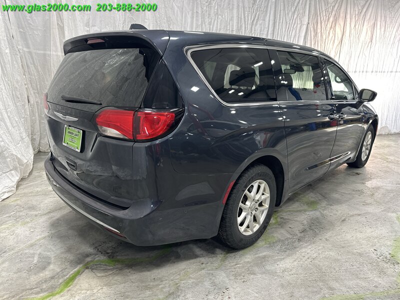 2020 Chrysler Pacifica Touring - Photo 8 - Bethany, CT 06524