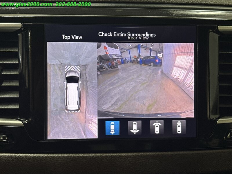 2020 Chrysler Pacifica Touring - Photo 11 - Bethany, CT 06524