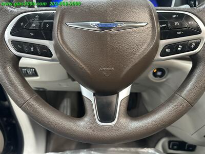 2020 Chrysler Pacifica Touring   - Photo 26 - Bethany, CT 06524