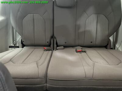2020 Chrysler Pacifica Touring   - Photo 24 - Bethany, CT 06524