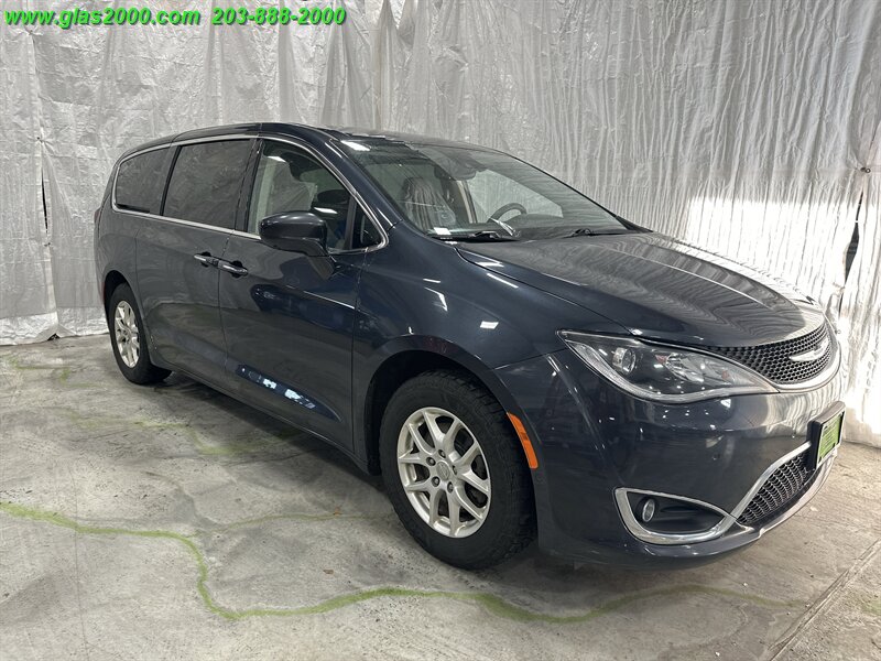 2020 Chrysler Pacifica Touring - Photo 2 - Bethany, CT 06524
