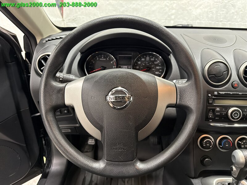 2014 Nissan Rogue SELECT S - Photo 4 - Bethany, CT 06524