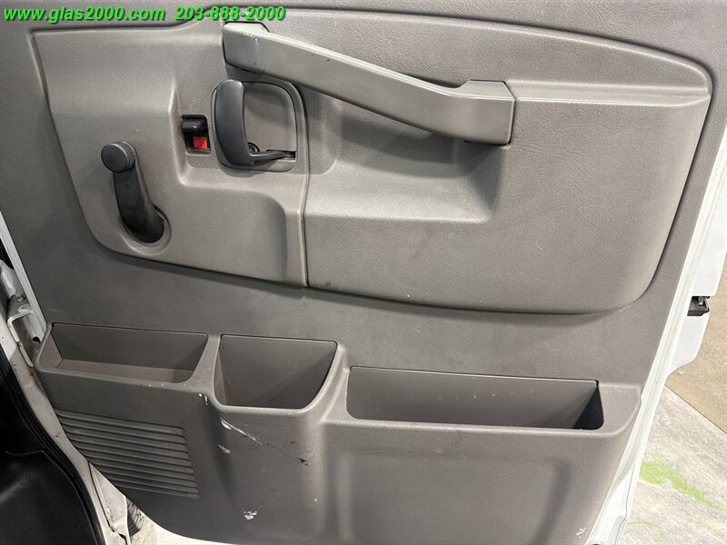 2016 Chevrolet Express 3500 - Photo 26 - Bethany, CT 06524