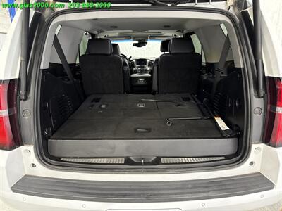2019 Chevrolet Tahoe LT   - Photo 8 - Bethany, CT 06524