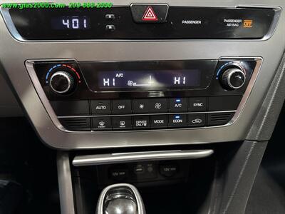 2016 Hyundai SONATA Hybrid SE   - Photo 27 - Bethany, CT 06524