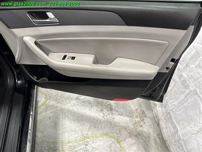 2016 Hyundai SONATA Hybrid SE   - Photo 26 - Bethany, CT 06524