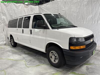 2022 Chevrolet Express LS Passenger   - Photo 2 - Bethany, CT 06524