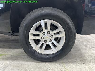 2017 Chevrolet Tahoe LT   - Photo 7 - Bethany, CT 06524