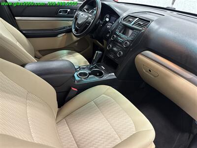 2017 Ford Explorer   - Photo 5 - Bethany, CT 06524
