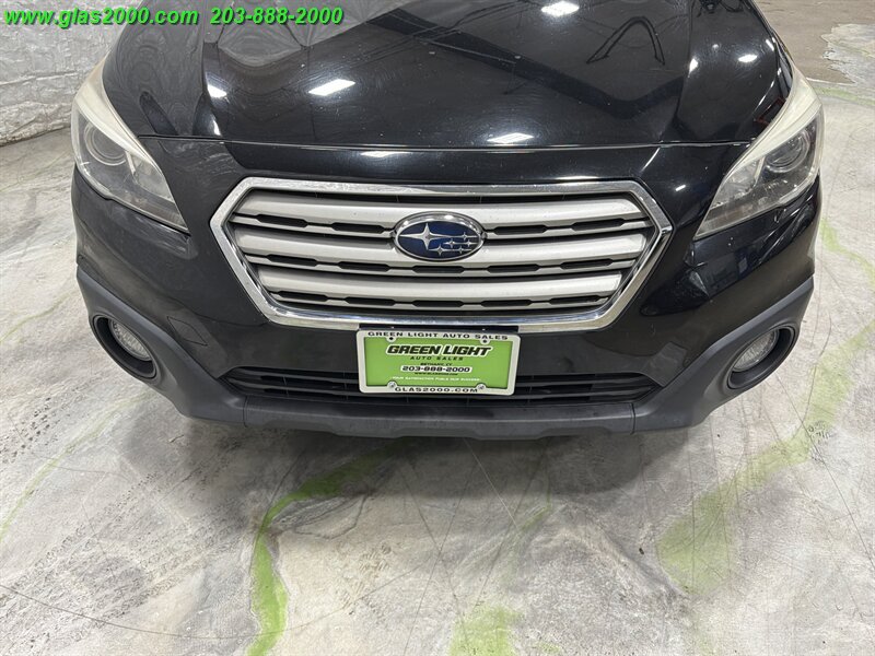 2017 Subaru Outback 2.5i Premium - Photo 18 - Bethany, CT 06524