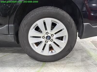 2017 Subaru Outback 2.5i Premium - Photo 16 - Bethany, CT 06524