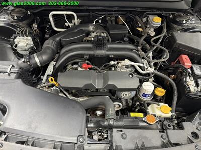 2017 Subaru Outback 2.5i Premium - Photo 12 - Bethany, CT 06524