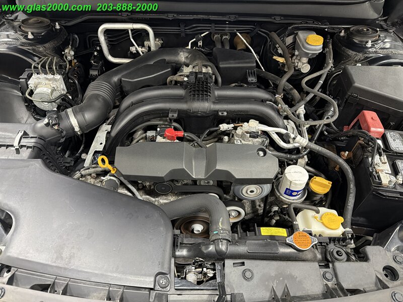 2017 Subaru Outback 2.5i Premium - Photo 12 - Bethany, CT 06524