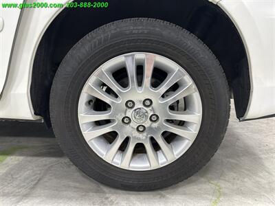 2009 Toyota Sienna XLE   - Photo 17 - Bethany, CT 06524