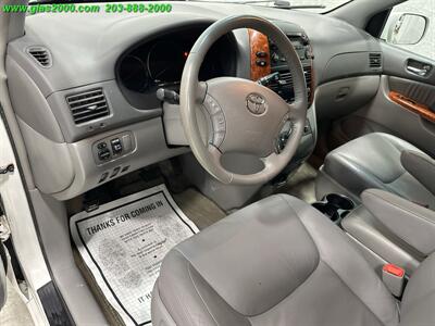 2009 Toyota Sienna XLE   - Photo 3 - Bethany, CT 06524