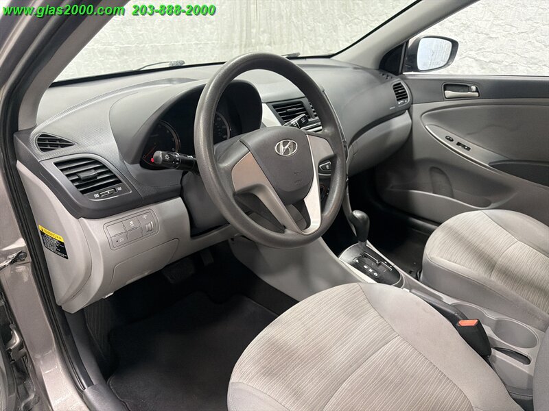 2017 Hyundai ACCENT SE - Photo 3 - Bethany, CT 06524