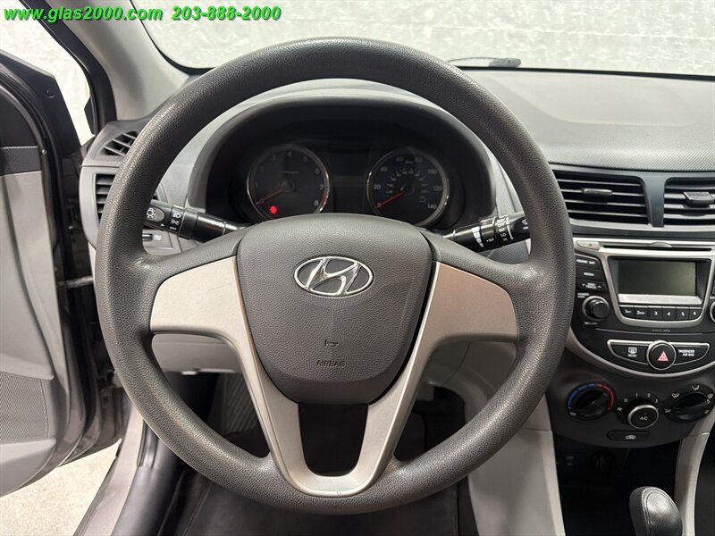 2017 Hyundai ACCENT SE - Photo 4 - Bethany, CT 06524