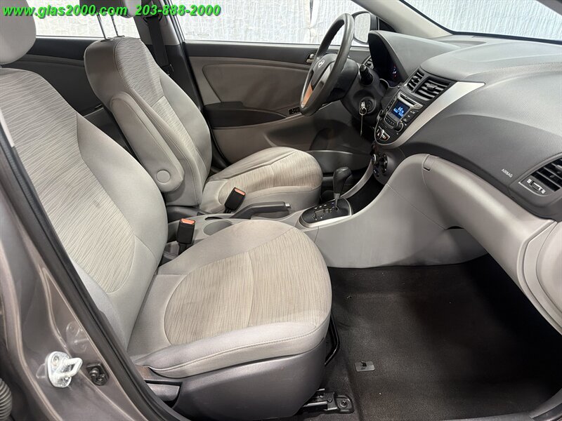 2017 Hyundai ACCENT SE - Photo 21 - Bethany, CT 06524