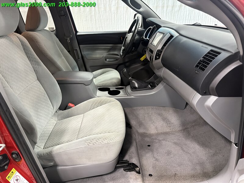 2011 Toyota Tacoma - Photo 21 - Bethany, CT 06524
