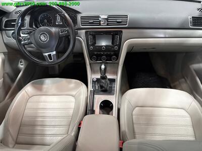2015 Volkswagen Passat 1.8T SE   - Photo 6 - Bethany, CT 06524