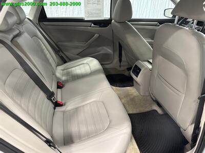 2015 Volkswagen Passat 1.8T SE   - Photo 33 - Bethany, CT 06524