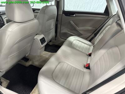 2015 Volkswagen Passat 1.8T SE   - Photo 9 - Bethany, CT 06524