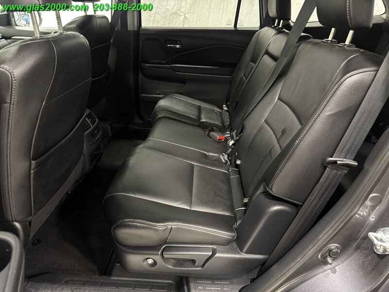 2018 Honda Pilot EX-L w/Navi - Photo 9 - Bethany, CT 06524