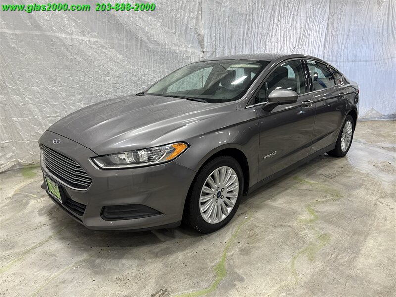 2014 Ford Fusion Hybrid S   - Photo 1 - Bethany, CT 06524