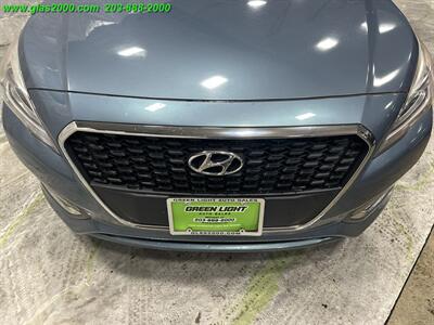 2016 Hyundai SONATA Hybrid SE   - Photo 18 - Bethany, CT 06524