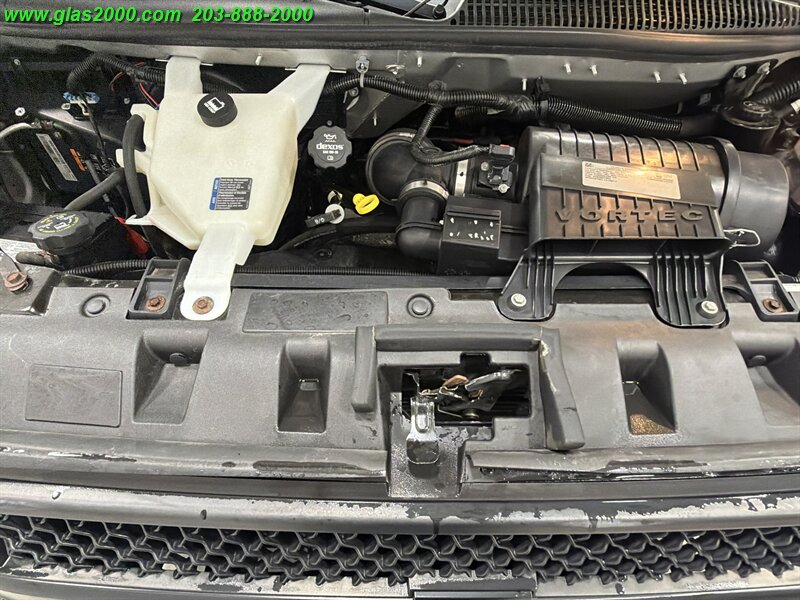 2019 Chevrolet Express LS 2500 - Photo 6 - Bethany, CT 06524