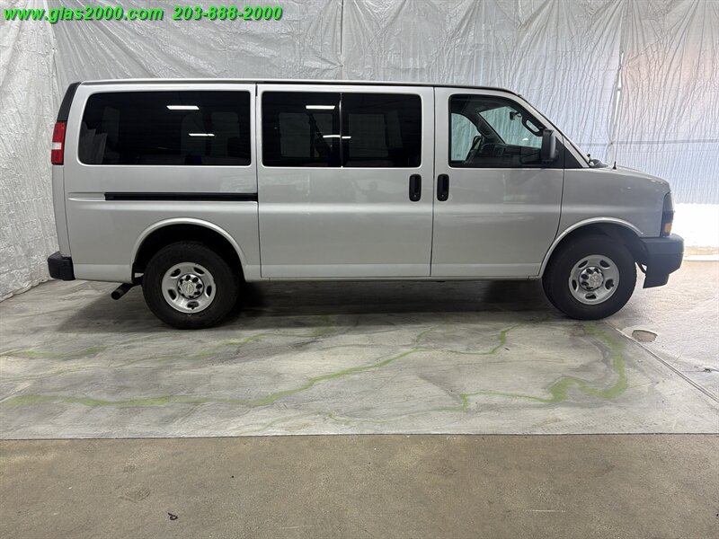 2019 Chevrolet Express LS 2500 - Photo 14 - Bethany, CT 06524