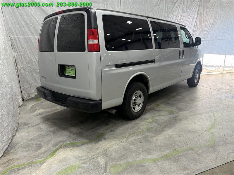 2019 Chevrolet Express LS 2500 - Photo 8 - Bethany, CT 06524