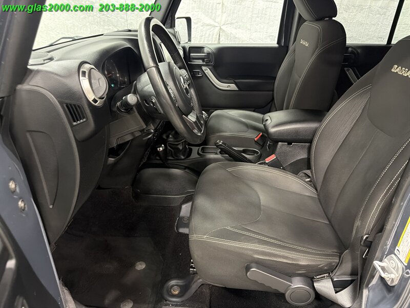 2016 Jeep Wrangler Unlimited Sahara - Photo 23 - Bethany, CT 06524