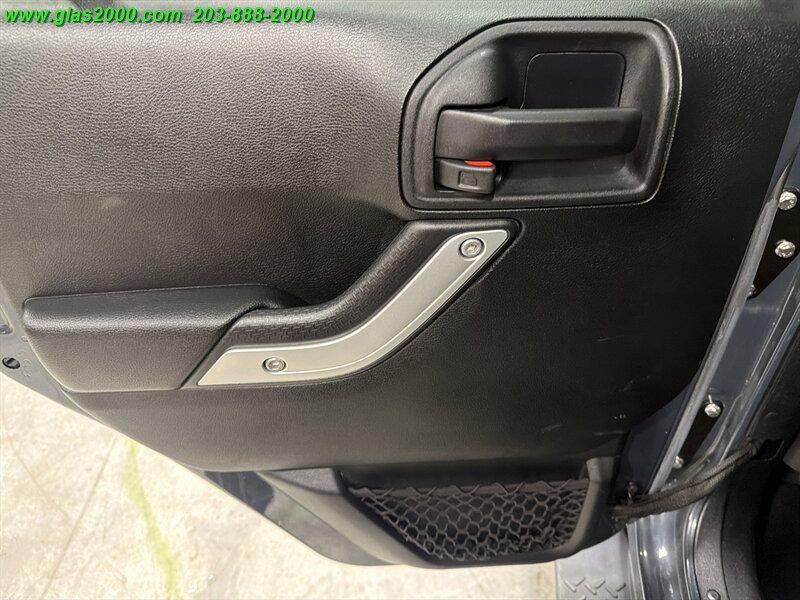 2016 Jeep Wrangler Unlimited Sahara - Photo 26 - Bethany, CT 06524