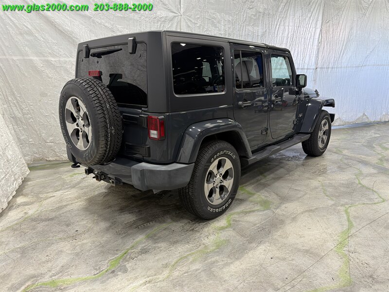2016 Jeep Wrangler Unlimited Sahara - Photo 8 - Bethany, CT 06524