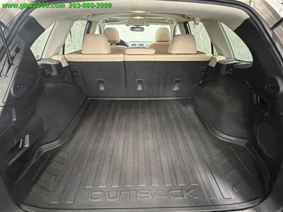 2015 Subaru Outback 2.5i Limited   - Photo 15 - Bethany, CT 06524