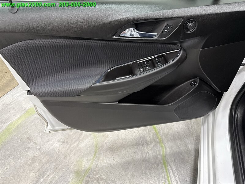 2017 Chevrolet Cruze LT Auto - Photo 25 - Bethany, CT 06524