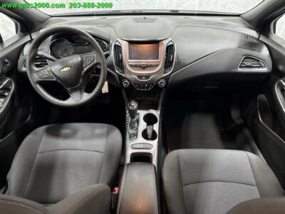 2017 Chevrolet Cruze LT Auto - Photo 6 - Bethany, CT 06524