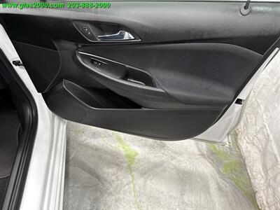 2017 Chevrolet Cruze LT Auto - Photo 26 - Bethany, CT 06524