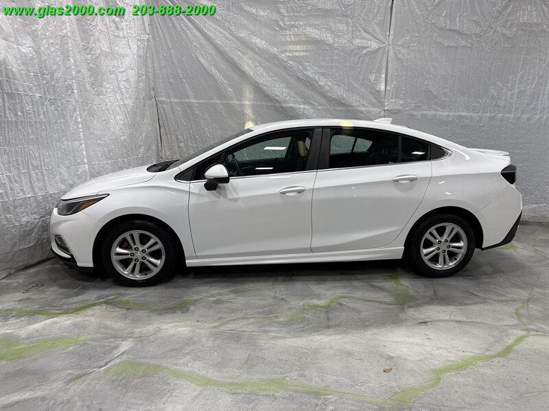 2017 Chevrolet Cruze LT Auto - Photo 13 - Bethany, CT 06524