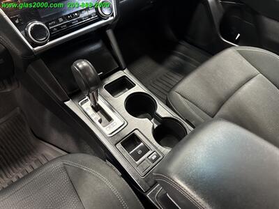 2018 Subaru Legacy 2.5i Premium   - Photo 30 - Bethany, CT 06524