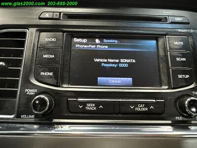 2016 Hyundai SONATA Hybrid SE   - Photo 28 - Bethany, CT 06524